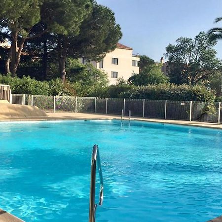 Merazur Frejus Bagian luar foto