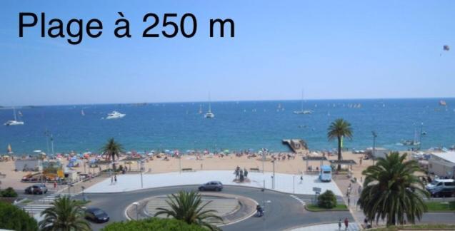 Merazur Frejus Bagian luar foto